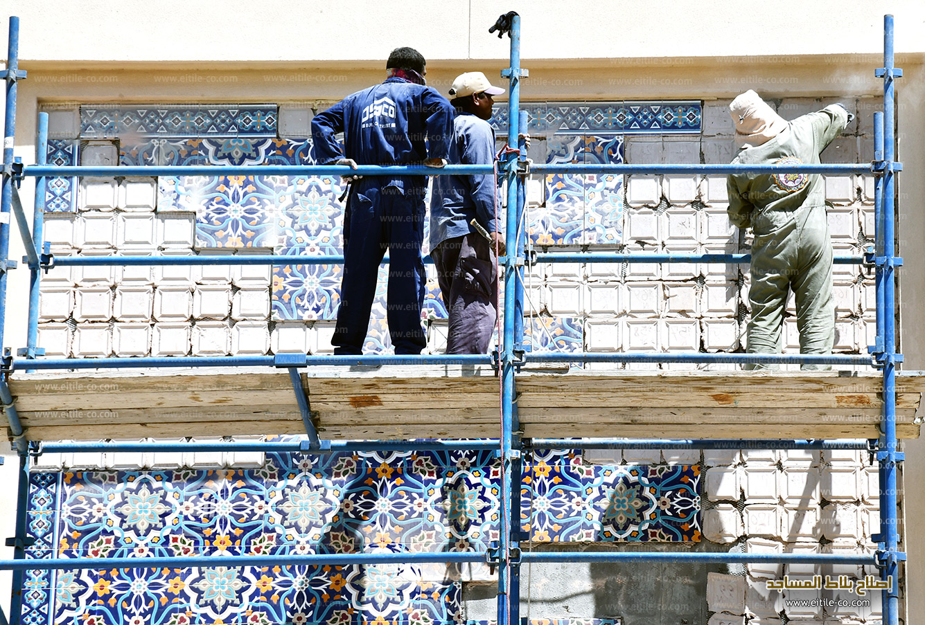 Oman, Sohar Sultan Qaboos grand mosque tile restoration work, www.eitile-co.com